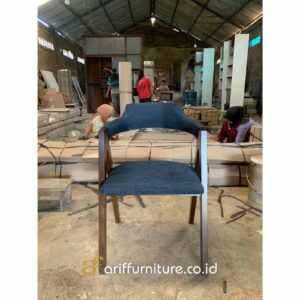 Kursi Cafe Minimalis Premium