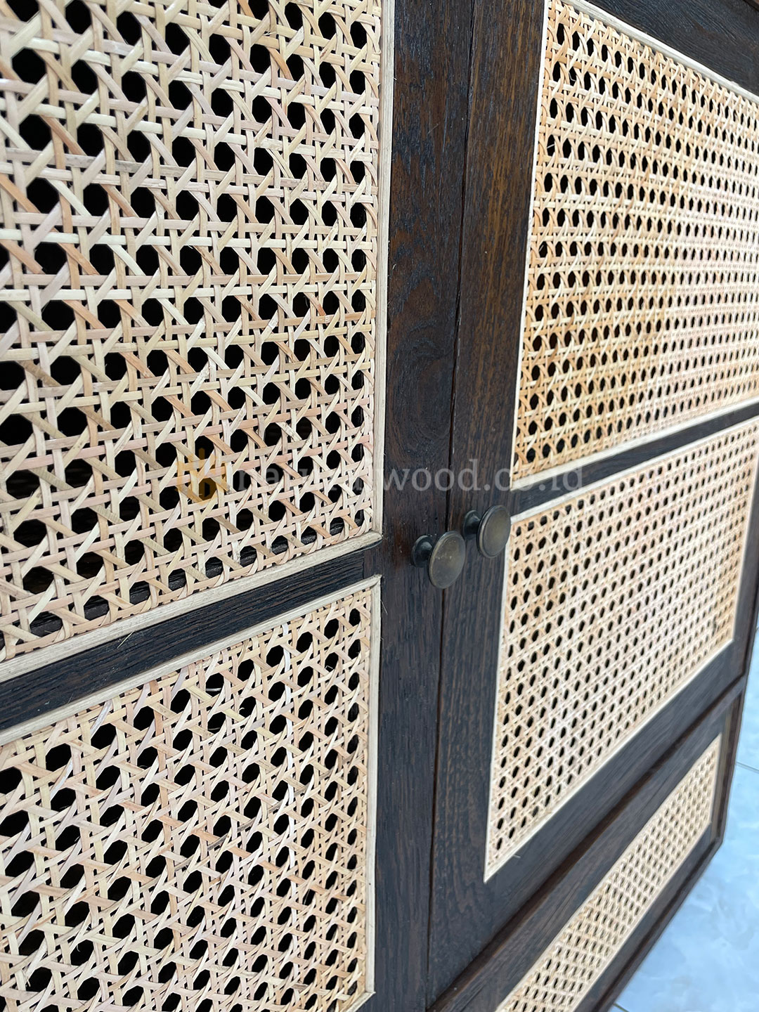 Buffet rattan kayu jati minimalis (6)