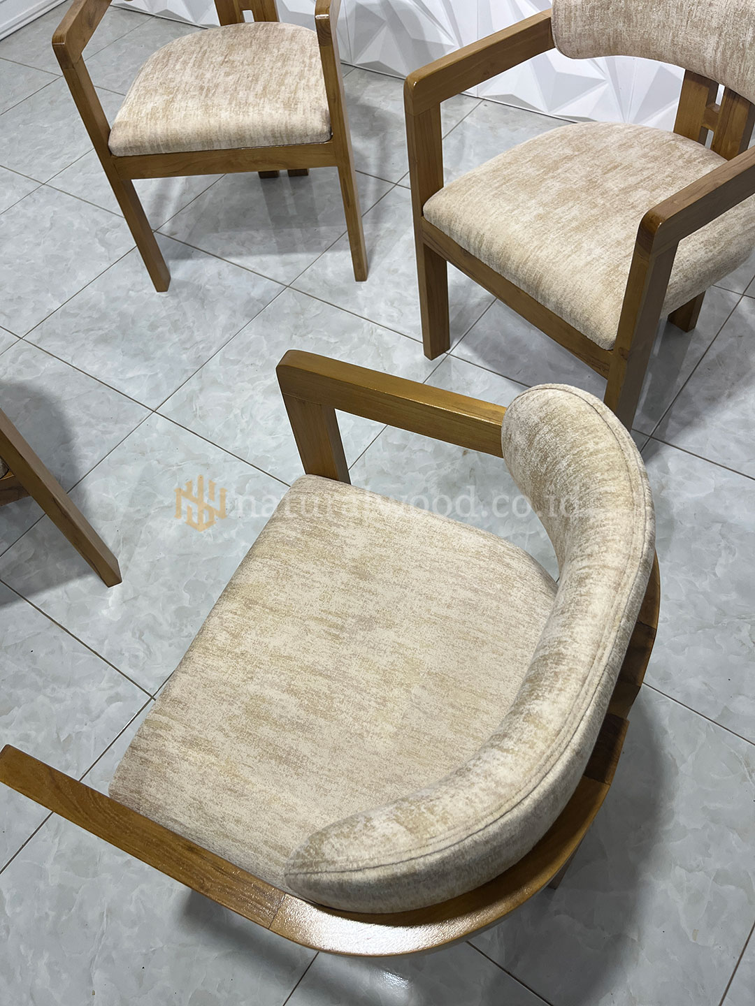 Kursi Cafe Kayu Jati Solid Minimalis (2)