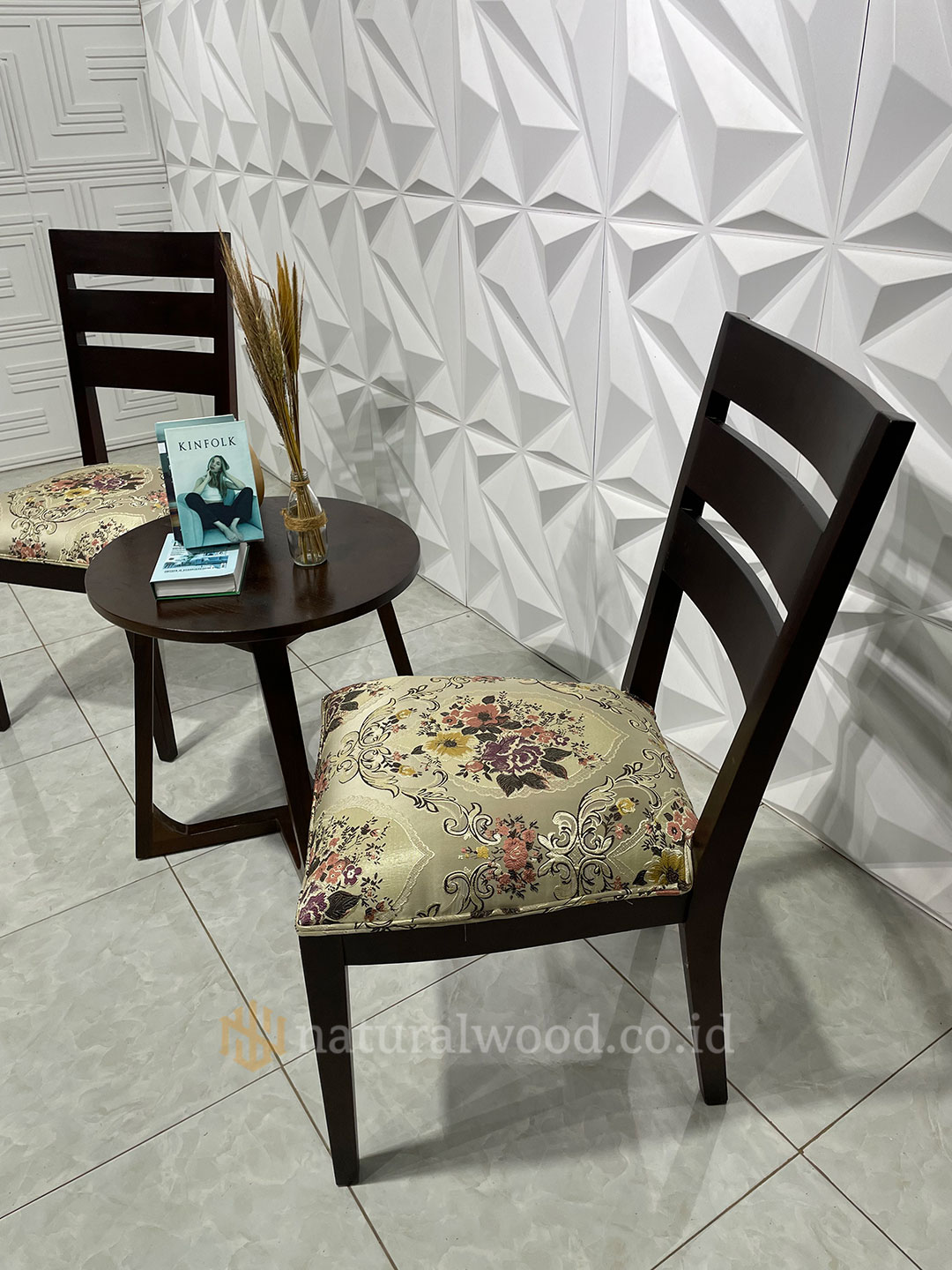 Set Kursi Teras Jati Minimalis Elegan (3)