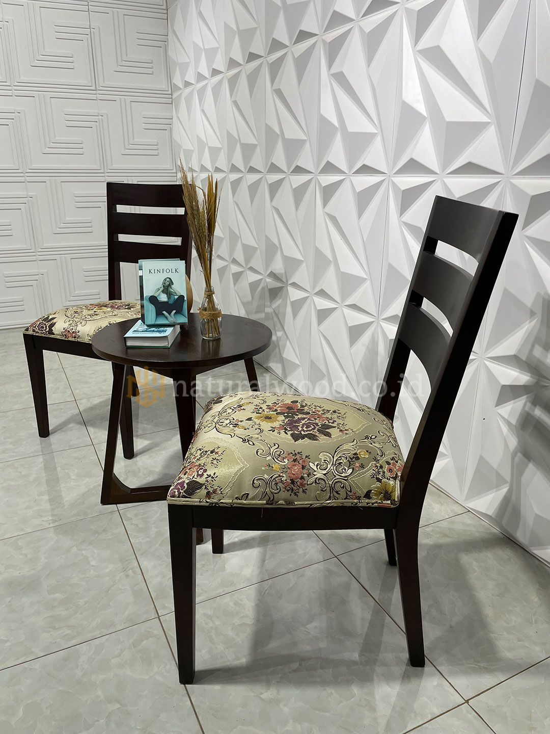 Set Kursi Teras Jati Minimalis Elegan (6)