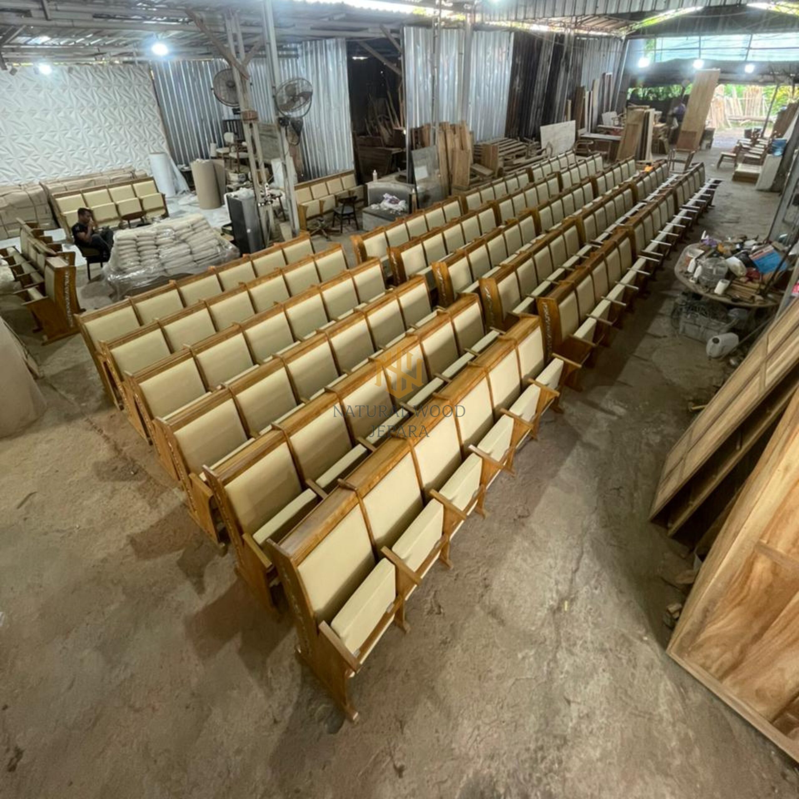 Bangku Kayu Jati Custom Ukiran Klasik Minimalis
