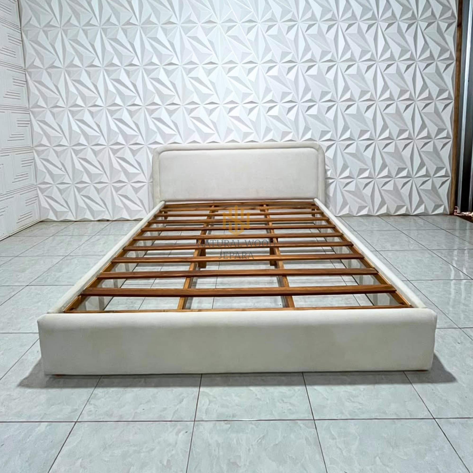 Furnitur Tidur Putih Modern Rangka Kayu Jati