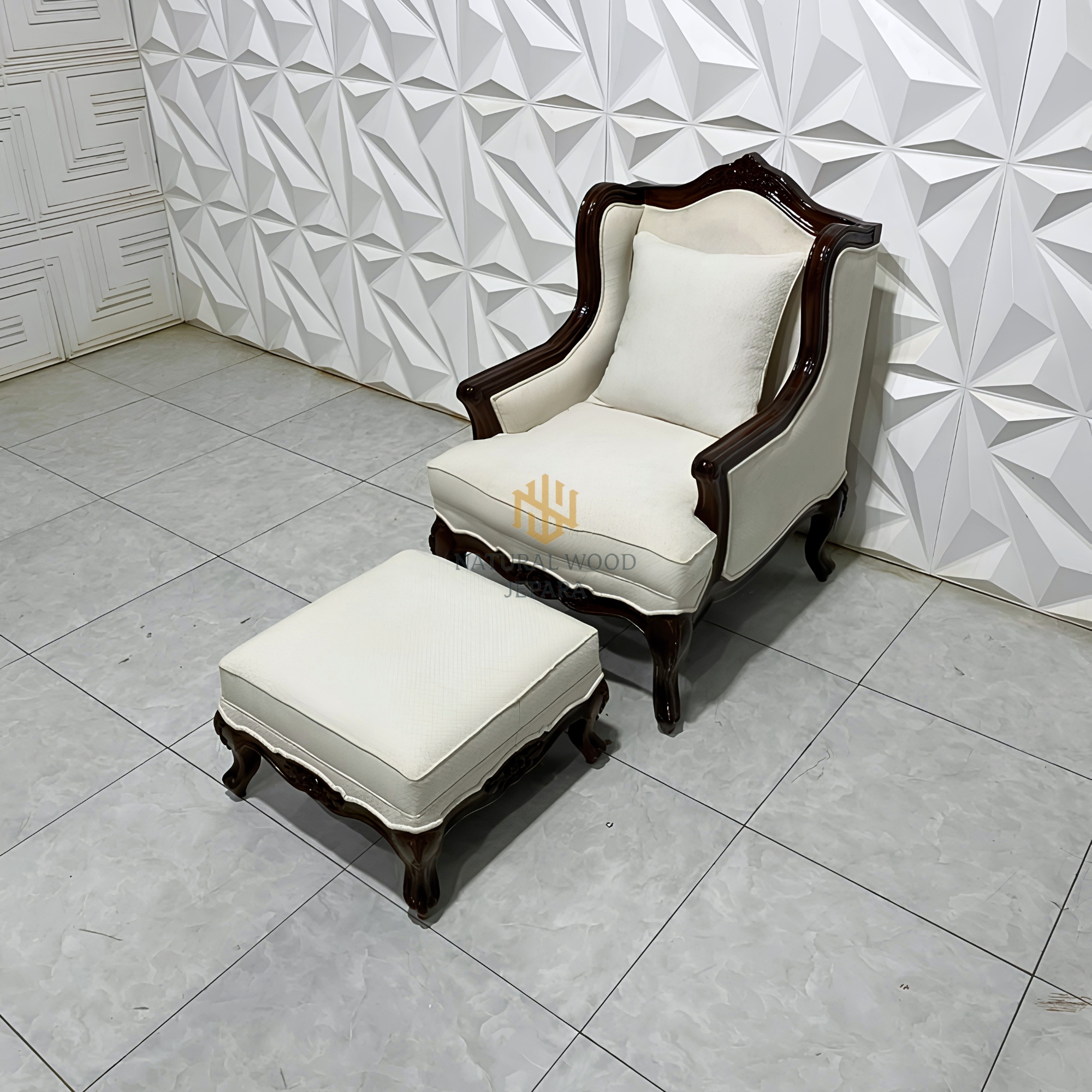 Kursi Santai Sofa Duduk Retro Sandaran Kaki Custom