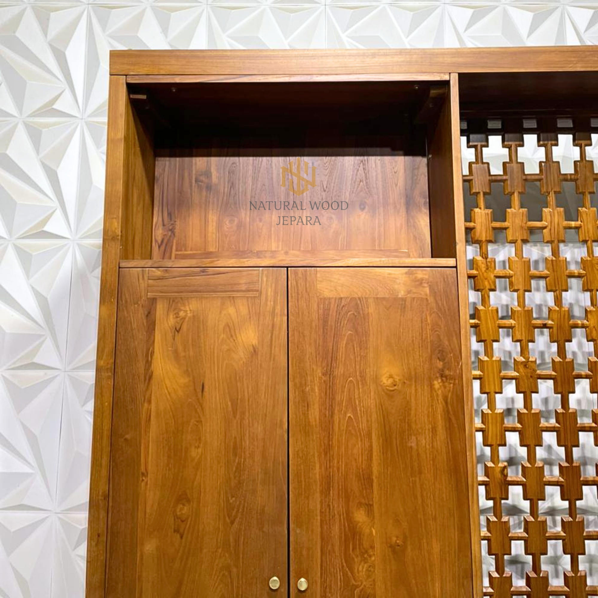 Lemari Pakaian Kayu Jati Bespoke Furniture Retro Modern