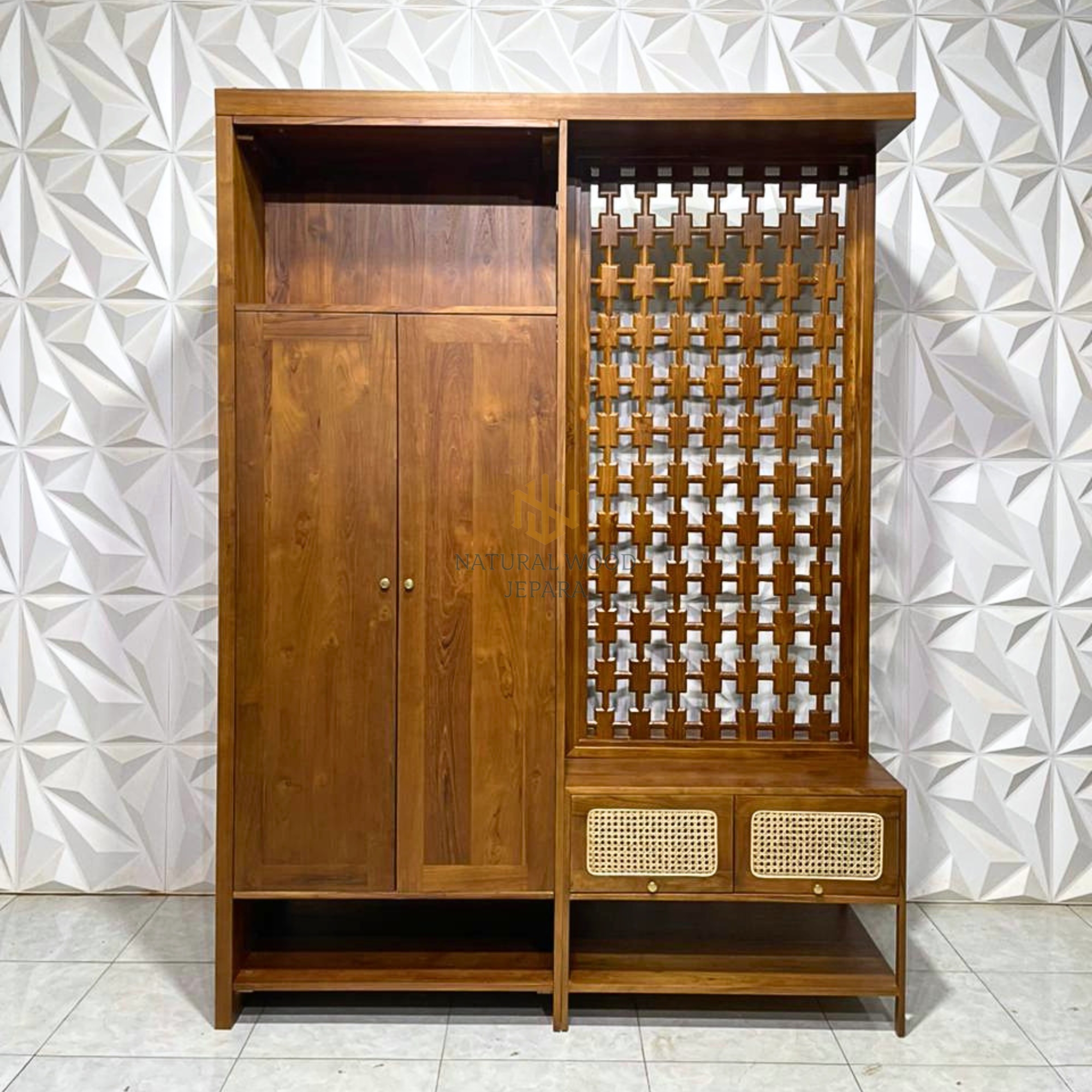 Lemari Pakaian Kayu Jati Bespoke Furniture Retro Modern