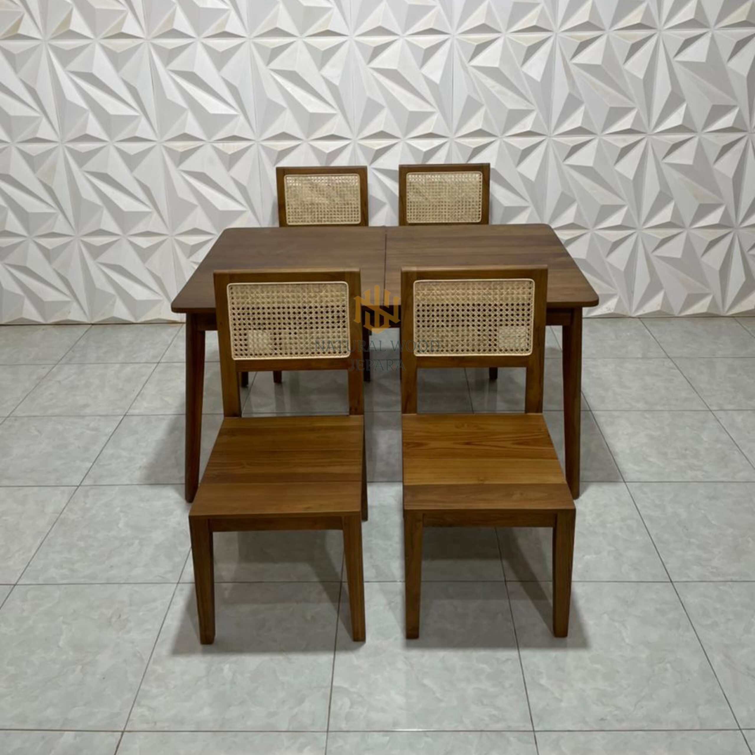 Meja Makan Kayu Jati Set 4 Kursi